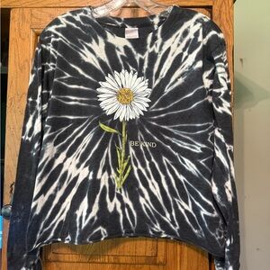 No Boundaries Monochrome Daisy Tee